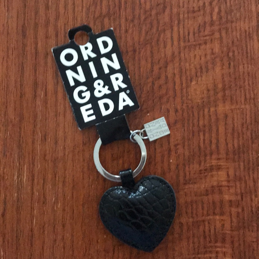 Ordning & reda heart keychain
